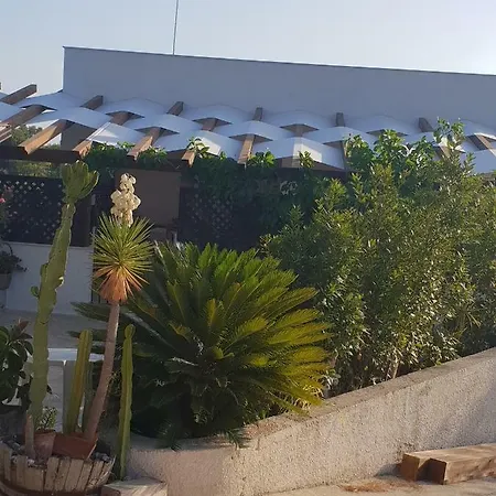 Teodora House Couette-café Noto