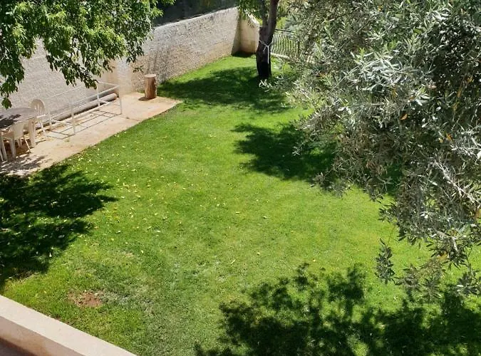 Teodora House לינה וארוחת בוקר 3*