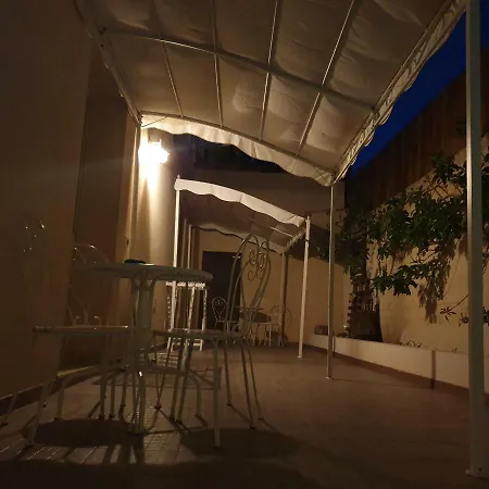 Teodora House 3* Noto