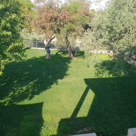 Teodora House 3*